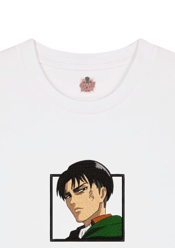 Camiseta Blanca Detalle Mirada de Hierro - Levi Ackerman Mirada de Hierro - Levi Ackerman
