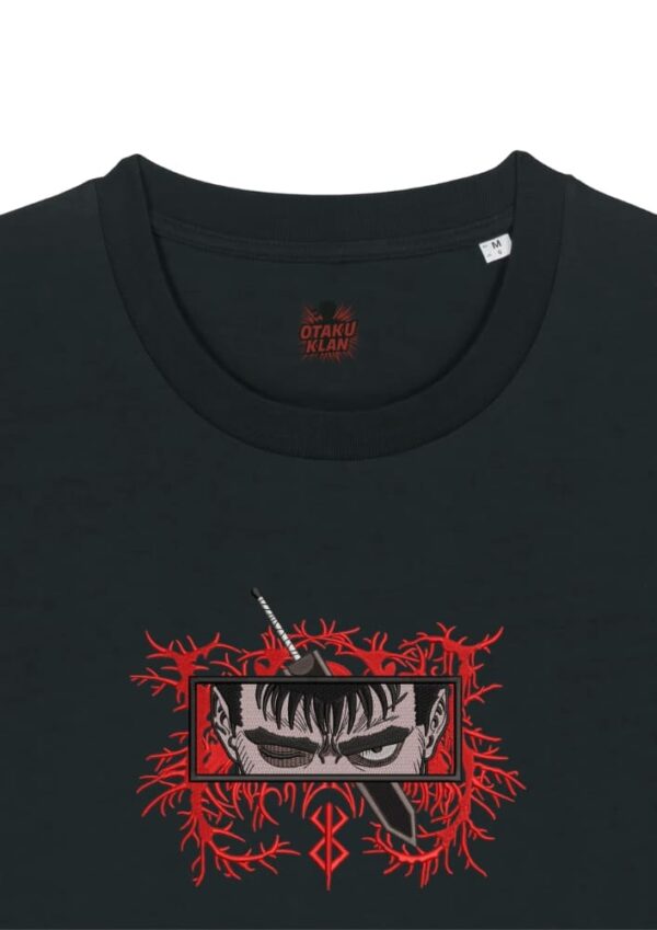 Camiseta Negra Detalle La Mirada del Guerrero Maldito - Guts La Mirada del Guerrero Maldito - Guts