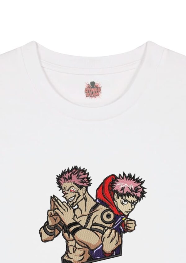 Camiseta Blanca Detalle Dualidad Maldita - Yuji Itadori & Ryomen Sukuna Dualidad Maldita - Yuji Itadori & Ryomen Sukuna