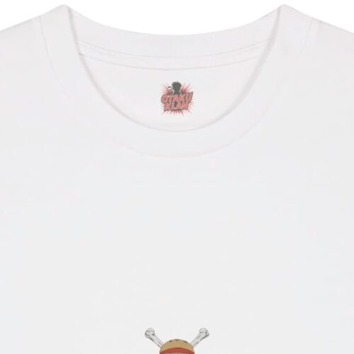 Camiseta Blanca Detalle Emblema de los Sombrero de Paja Emblema de los Sombrero de Paja