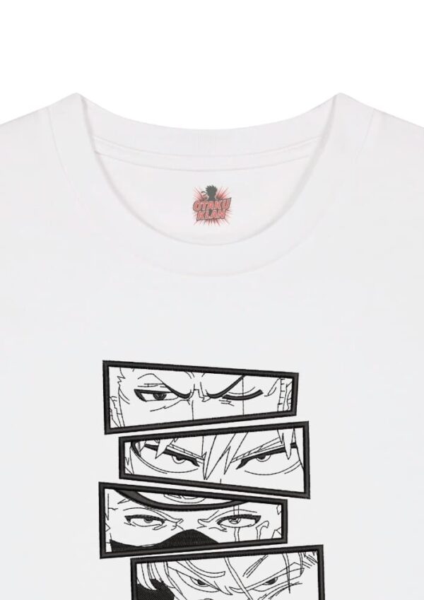 Camiseta Blanca Detalle Miradas One Piece y Naruto - Roronoa Zoro & Naruto Uzumaki & Kakashi Hatake & Sanji & Sasuke Uchiha Miradas One Piece y Naruto - Roronoa Zoro & Naruto Uzumaki & Kakashi Hatake & Sanji & Sasuke Uchiha