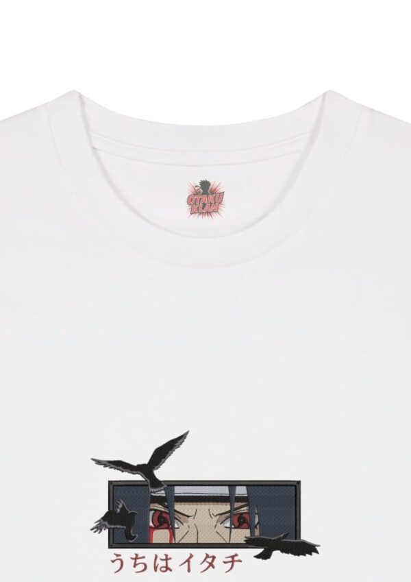 Camiseta Blanca Detalle Sharingan Ravens - Itachi Uchiha Sharingan Ravens - Itachi Uchiha