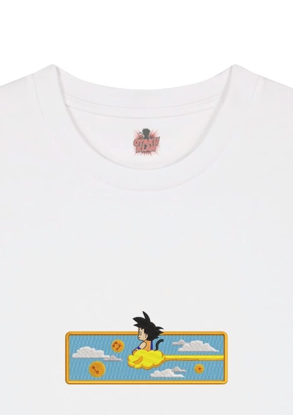 Camiseta Blanca Detalle Sueños en la Nube Kinton - Goku Sueños en la Nube Kinton - Goku