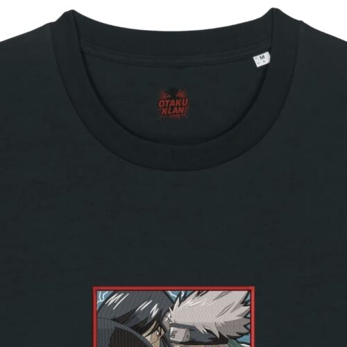 Camiseta Negra Detalle Duelo de Miradas - Itachi Uchiha & Kakashi Hatake Duelo de Miradas - Itachi Uchiha & Kakashi Hatake