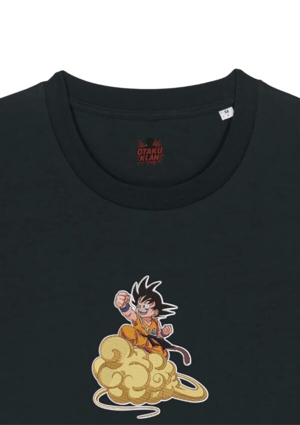 Camiseta Negra Detalle Nube Invencible - Goku Nube Invencible - Goku