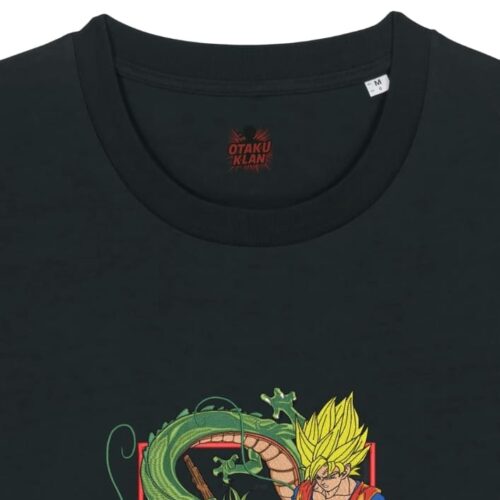 Camiseta Negra Detalle Poder Eterno - Goku & Shenron Poder Eterno - Goku & Shenron